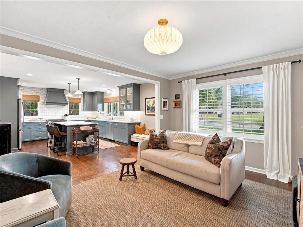 2625 W 50th Street — photo 16