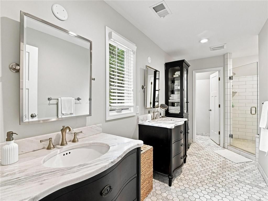 2625 W 50th Street — photo 38