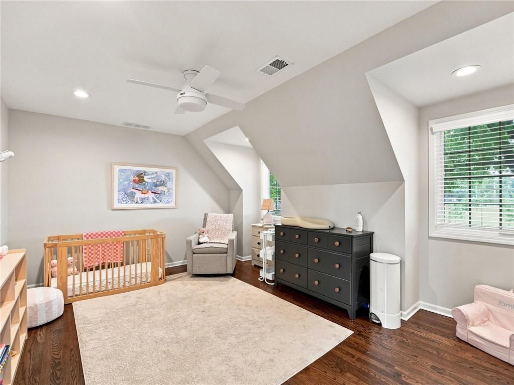 2625 W 50th Street — photo 41