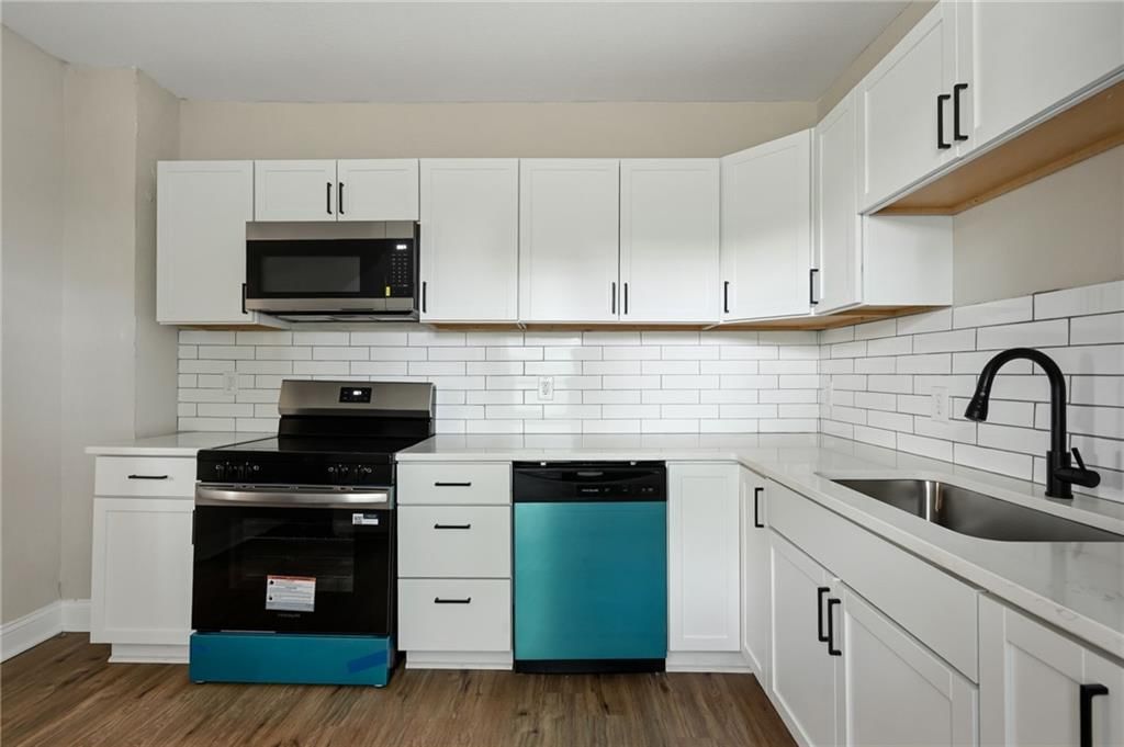 2600 Askew Avenue — photo 9