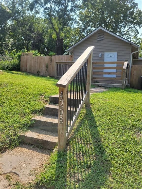 4208 Spruce Avenue — photo 4