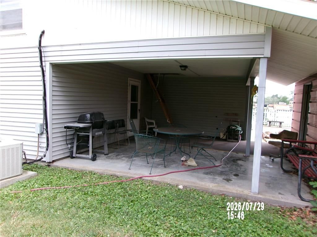 220 W Garfield Street — photo 4