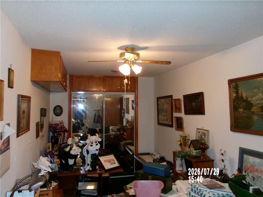 220 W Garfield Street — photo 8