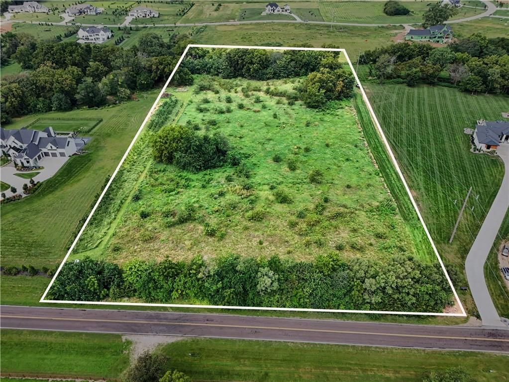 Photo 17 of 22 - 20136 Antioch Road, Bucyrus, KS 66013