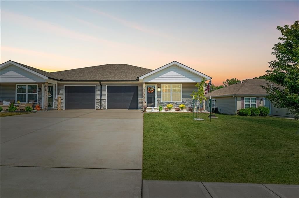 1722 Joann Drive, Raymore, MO