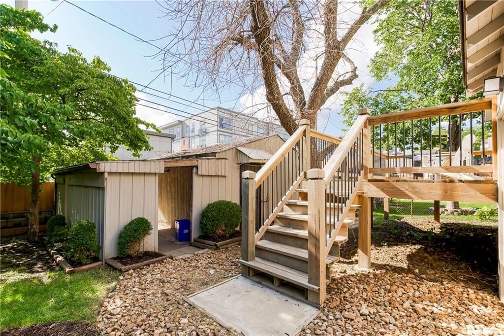 4428 Summit Street — photo 29