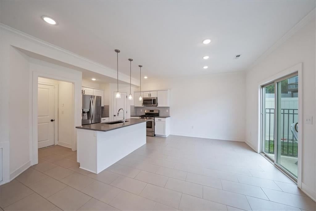 7328 Aaron Street — photo 9