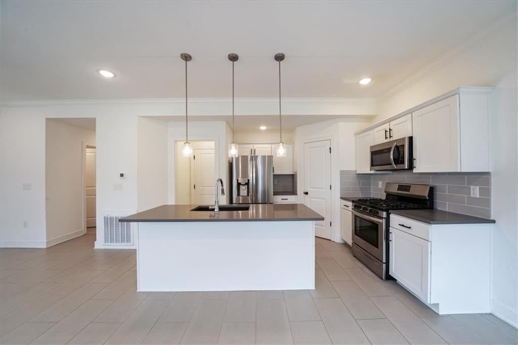 7328 Aaron Street — photo 11