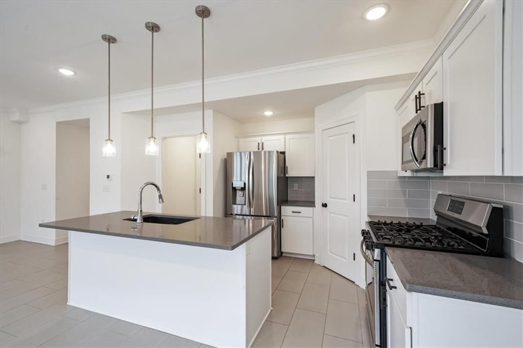 7328 Aaron Street — photo 12