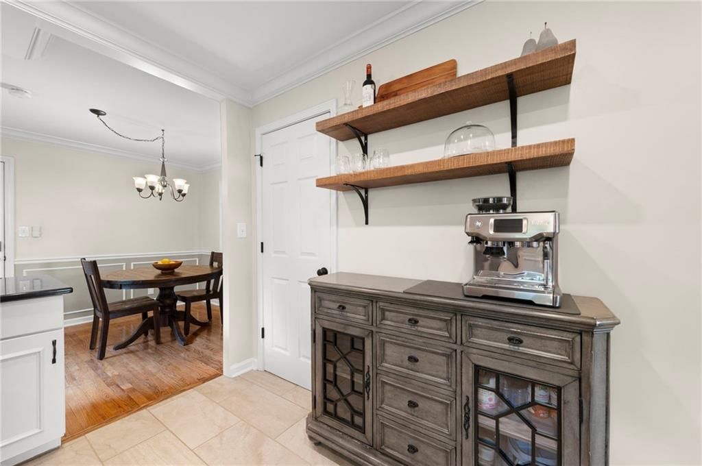 9025 Holly Street — photo 10