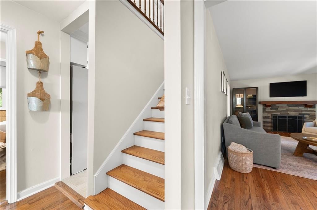 9025 Holly Street — photo 13