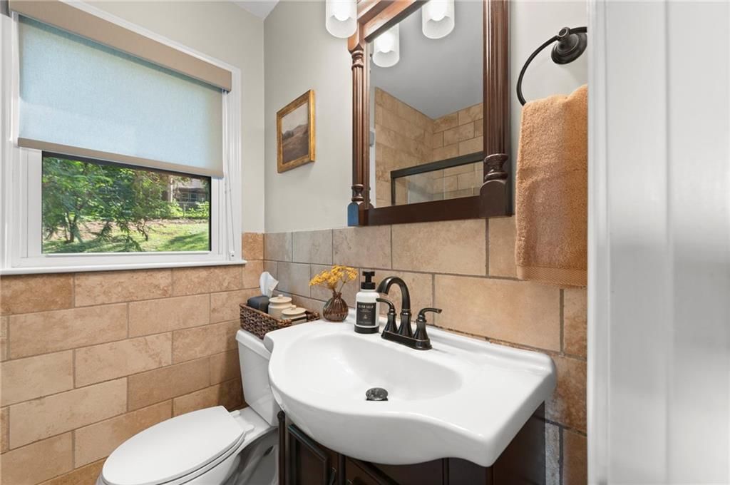 9025 Holly Street — photo 18