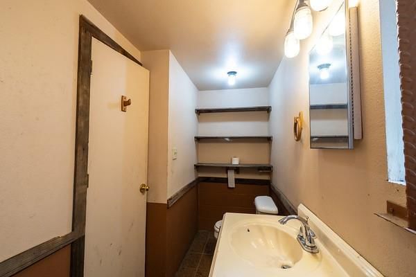 501 W Main Street — photo 13