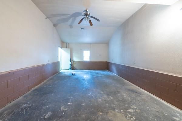 501 W Main Street — photo 16