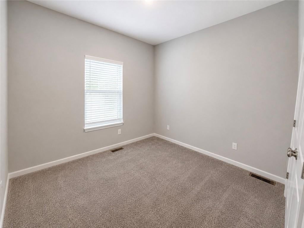 910 SW Pintail Drive — photo 16