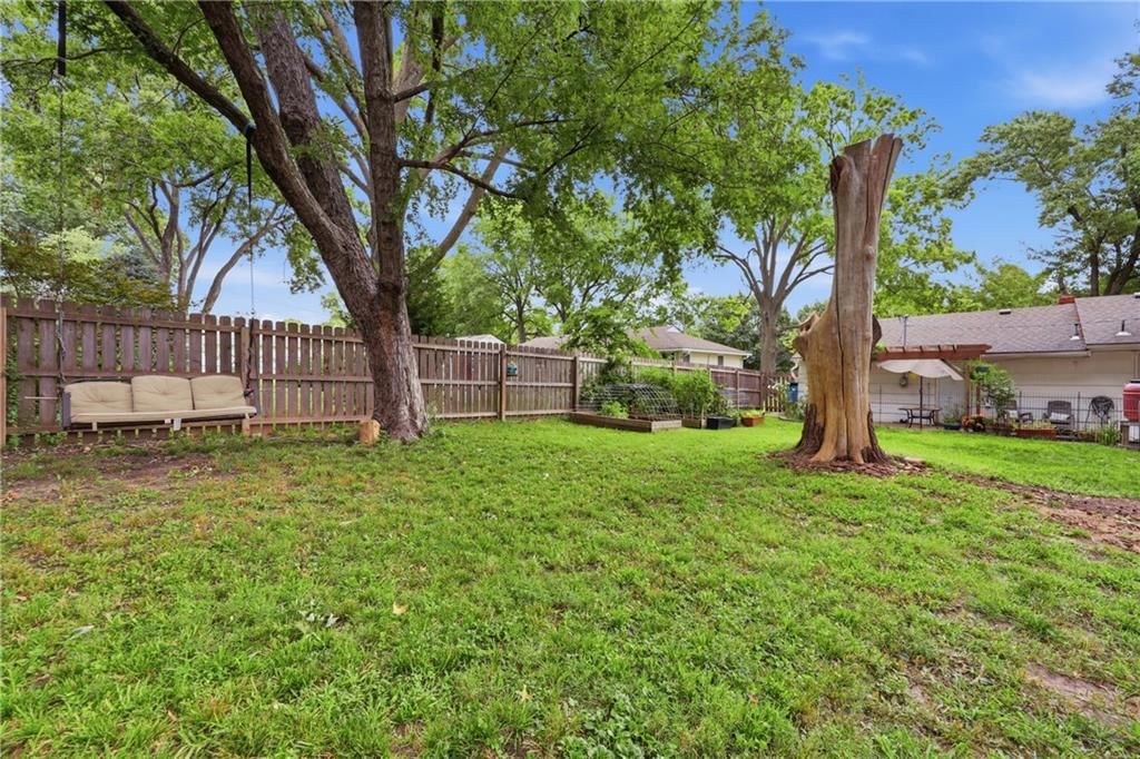 5430 Nieman Road — photo 21