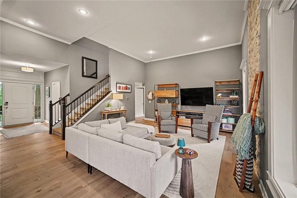 400 Mill Creek Drive — photo 9