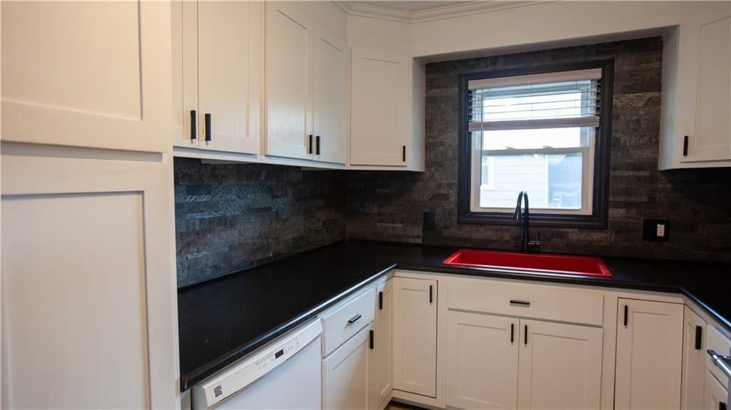 5902 Pleasant Avenue — photo 9