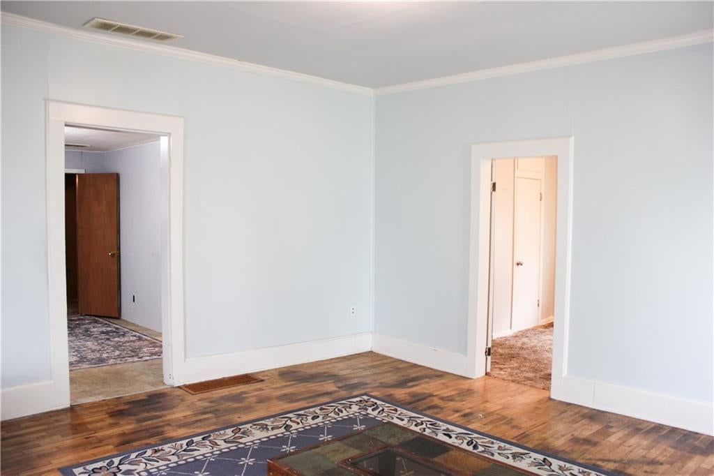 203 E Elm Street — photo 5