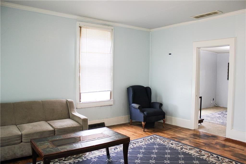 203 E Elm Street — photo 6