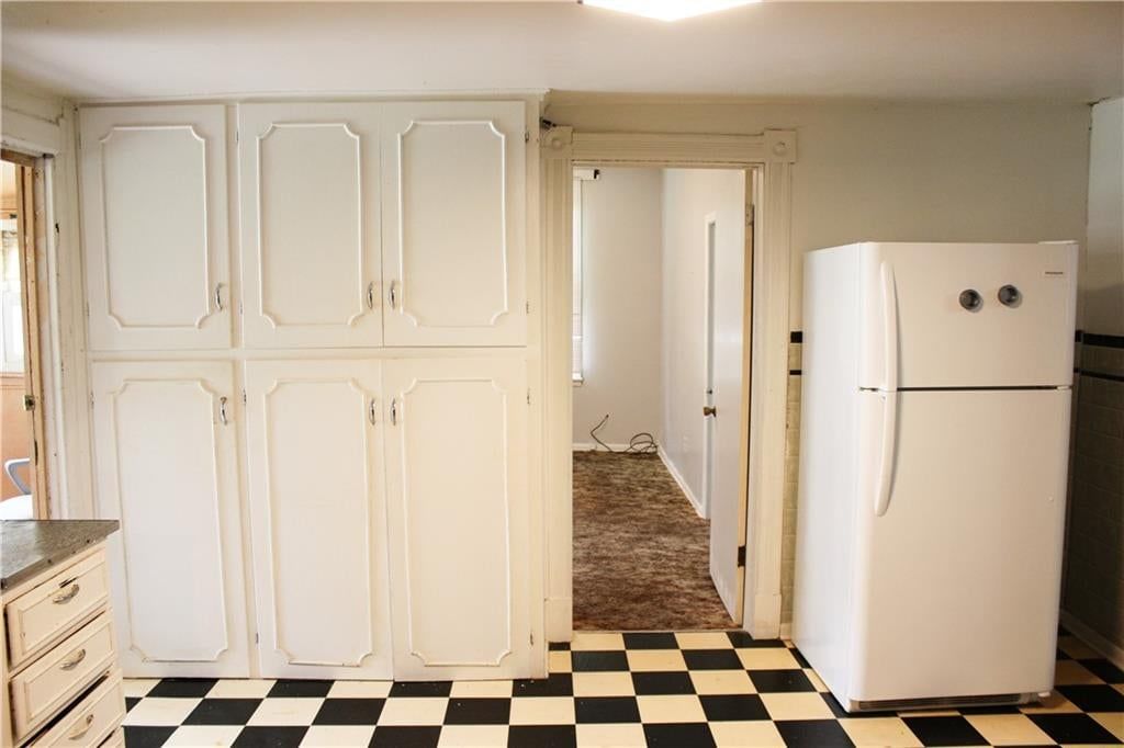203 E Elm Street — photo 7