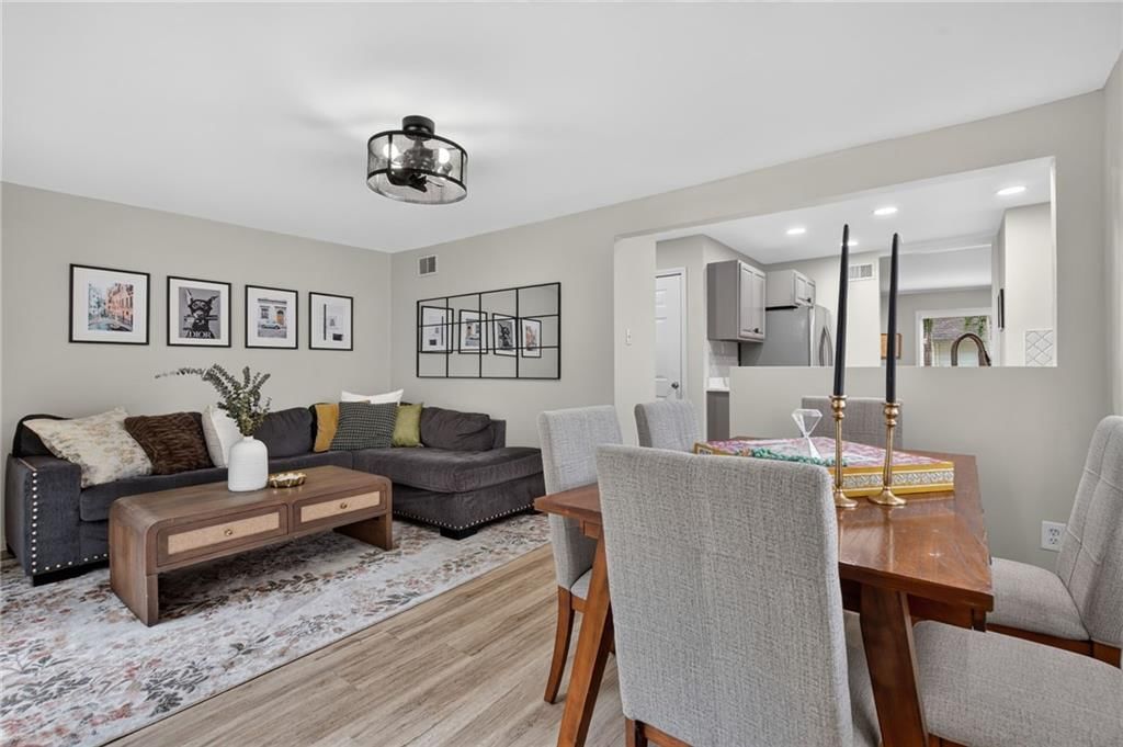 2507 W 77th Street — photo 12