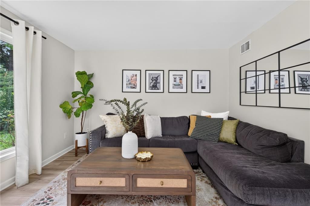 2507 W 77th Street — photo 14