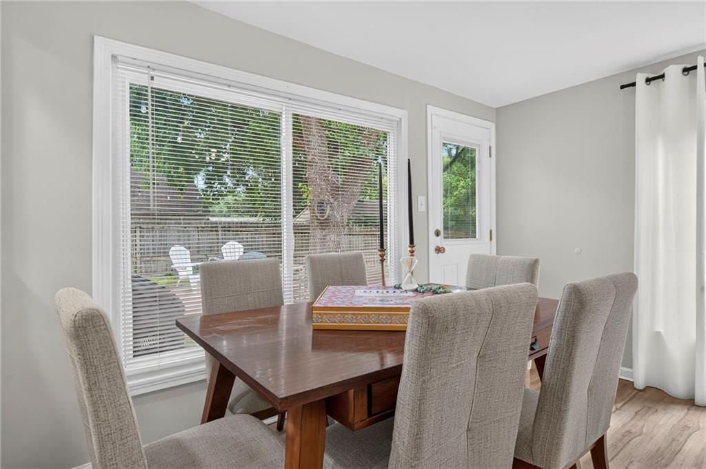 2507 W 77th Street — photo 16