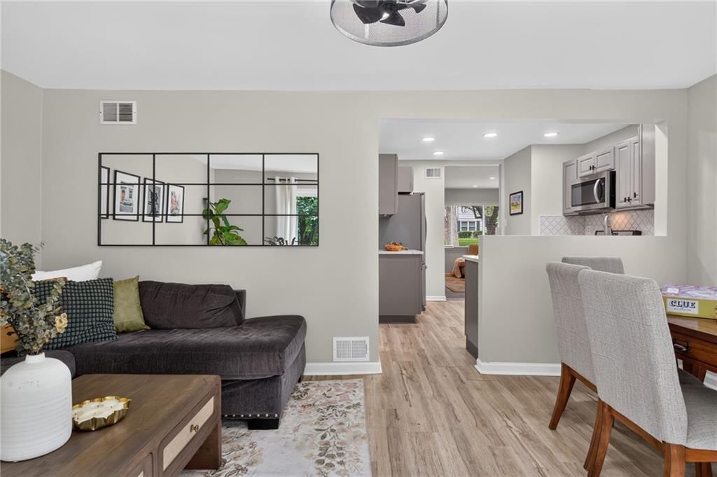2507 W 77th Street — photo 17