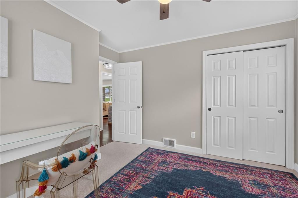 2507 W 77th Street — photo 22