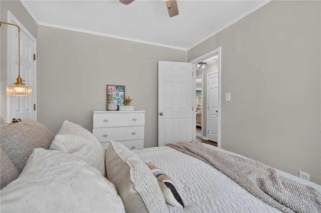 2507 W 77th Street — photo 26