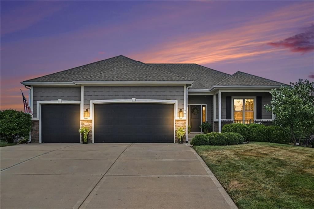 701 Indian Trail Court — photo 2