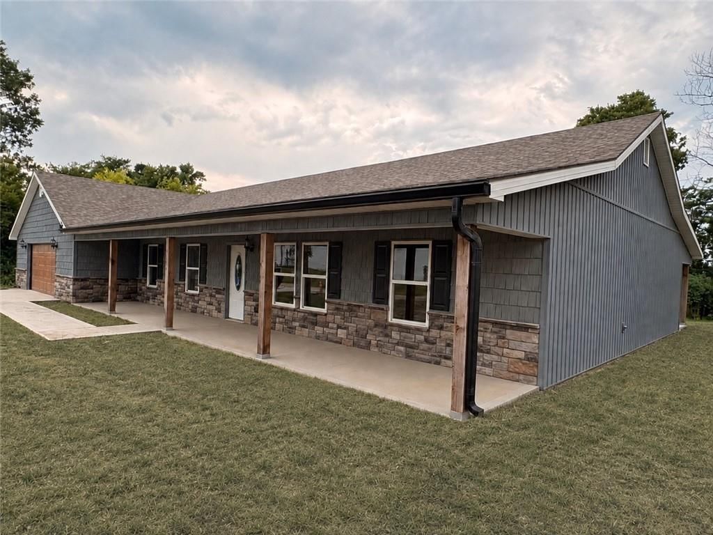 1152 Lafayette Drive — photo 3