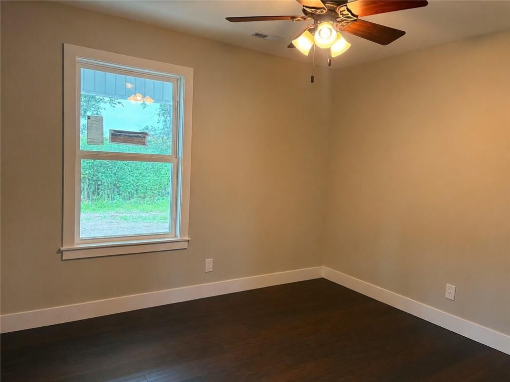 1152 Lafayette Drive — photo 8