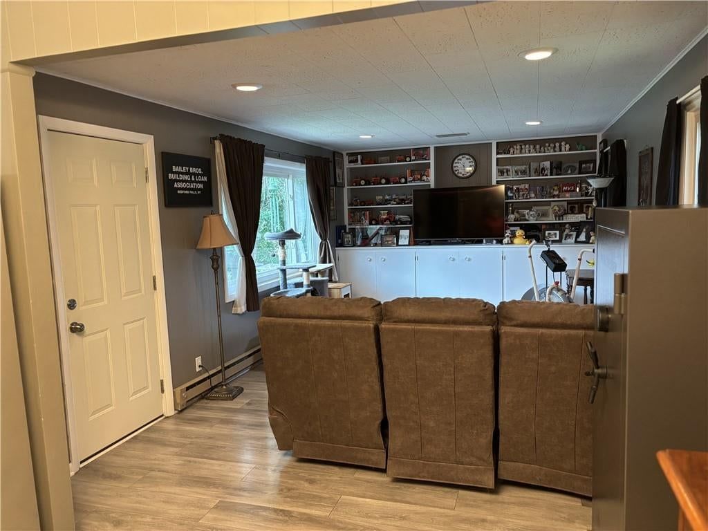 714 W Thompson Street — photo 14