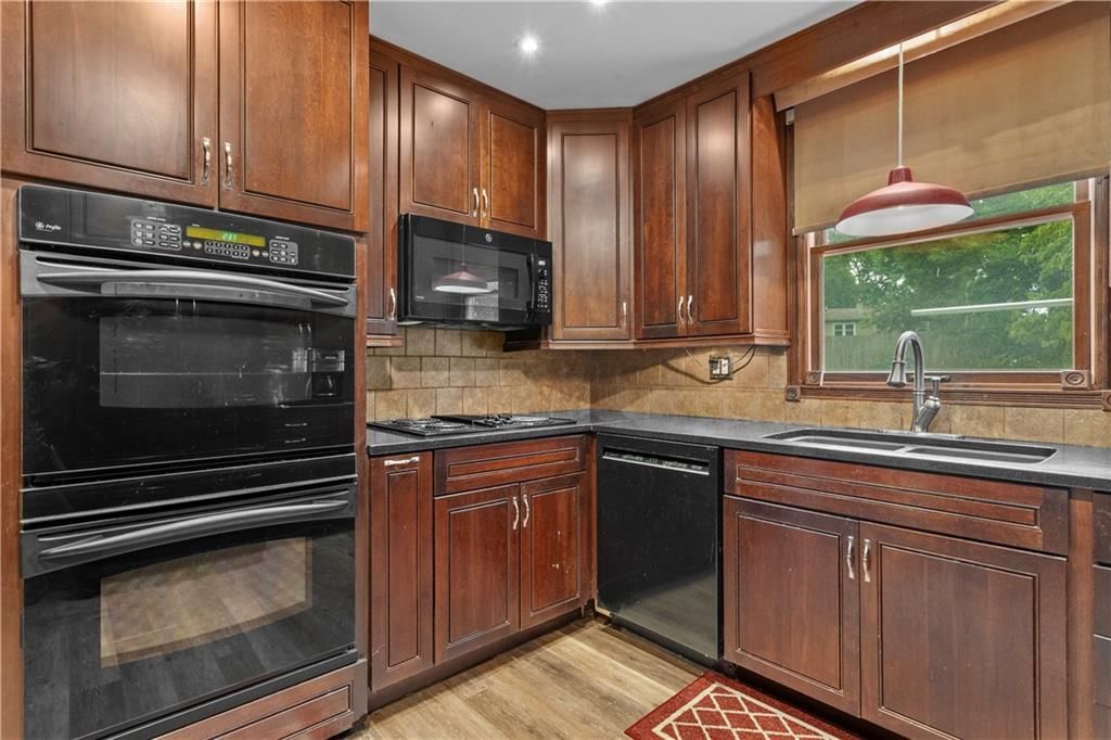 2801 S Overton Avenue — photo 18