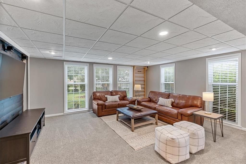 11404 Linden Street — photo 31