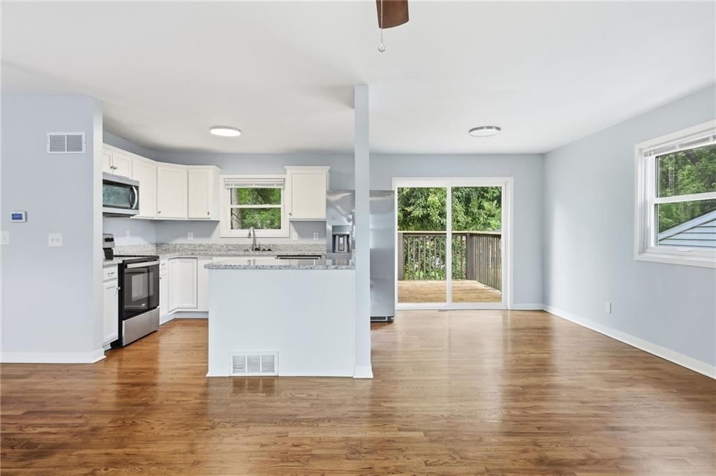 4912 N Smalley Avenue — photo 10