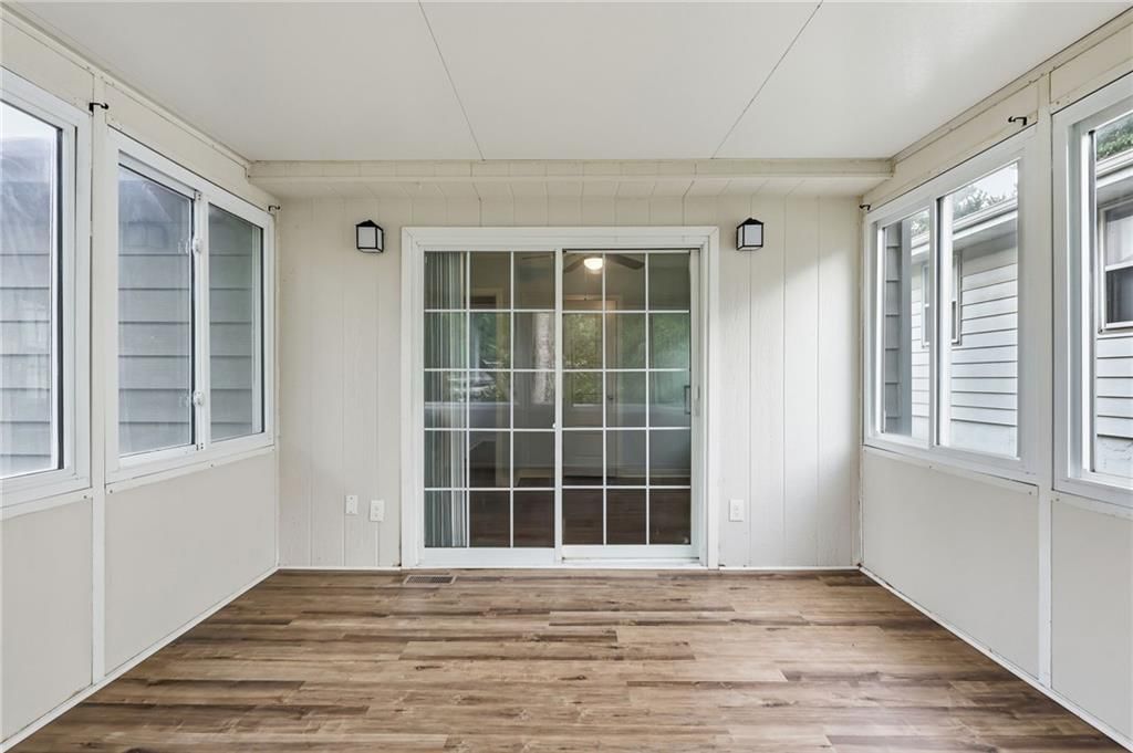 4912 N Smalley Avenue — photo 36
