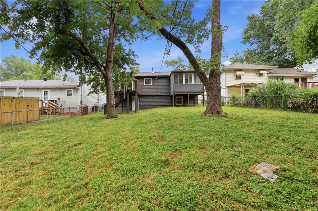 4912 N Smalley Avenue — photo 37