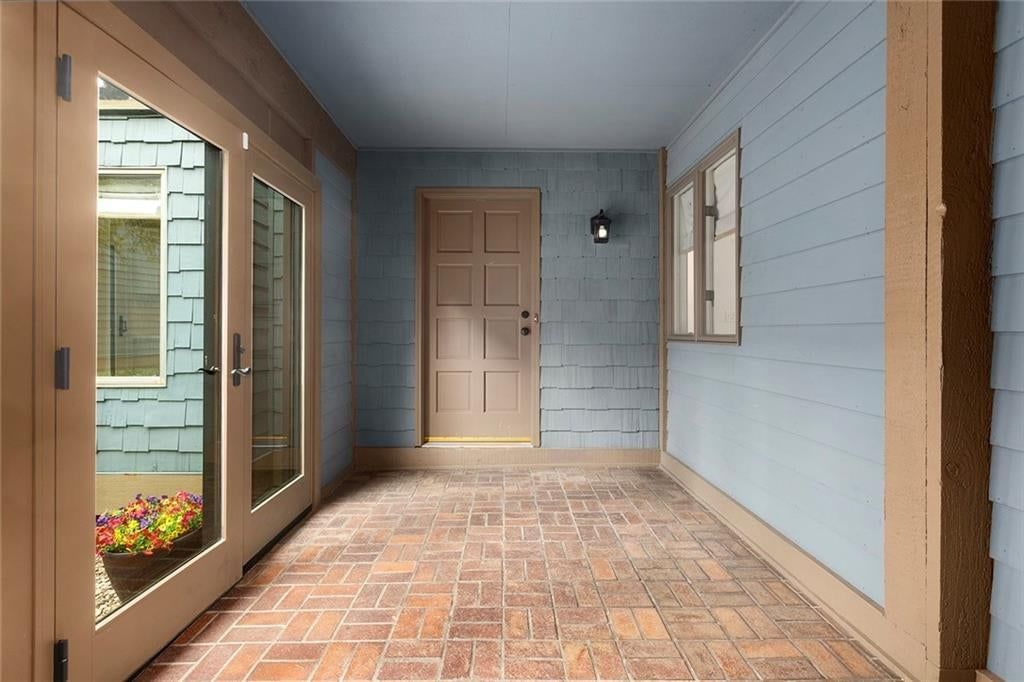 331 Westwoods Circle — photo 3