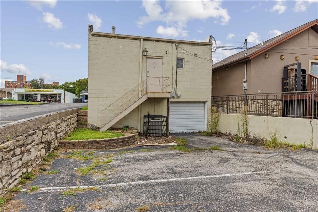 6111 Blue Ridge Boulevard — photo 18