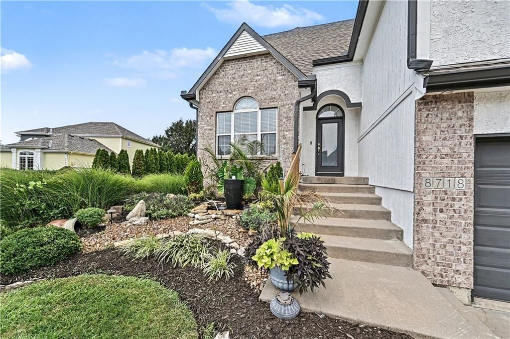 8718 Ridgeway Court — photo 6