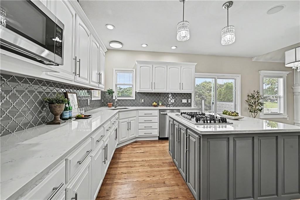 8718 Ridgeway Court — photo 14