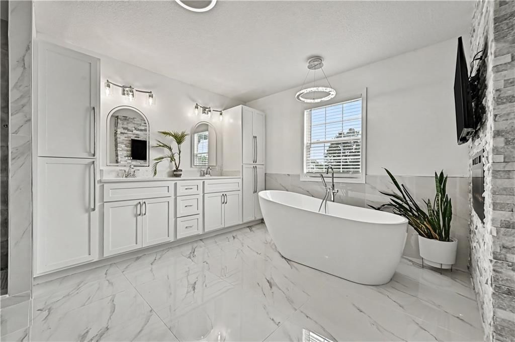 8718 Ridgeway Court — photo 21