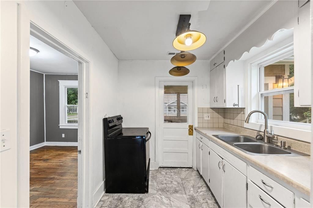 707 S Tremont Avenue — photo 13