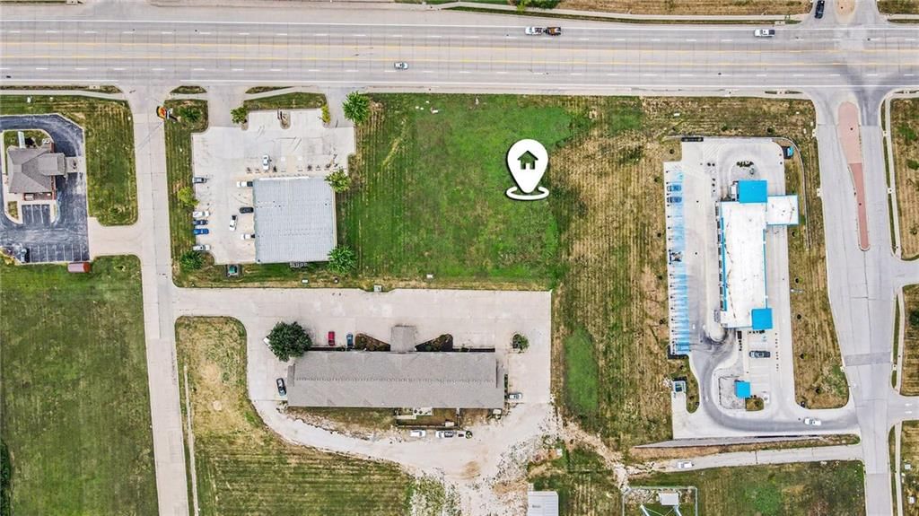 000 N 169 Highway — photo 21
