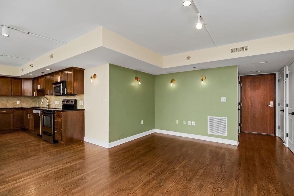 600 E Admiral Boulevard — photo 5