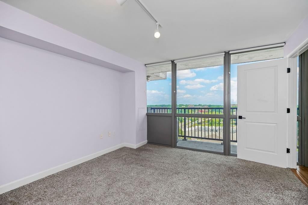 600 E Admiral Boulevard — photo 13