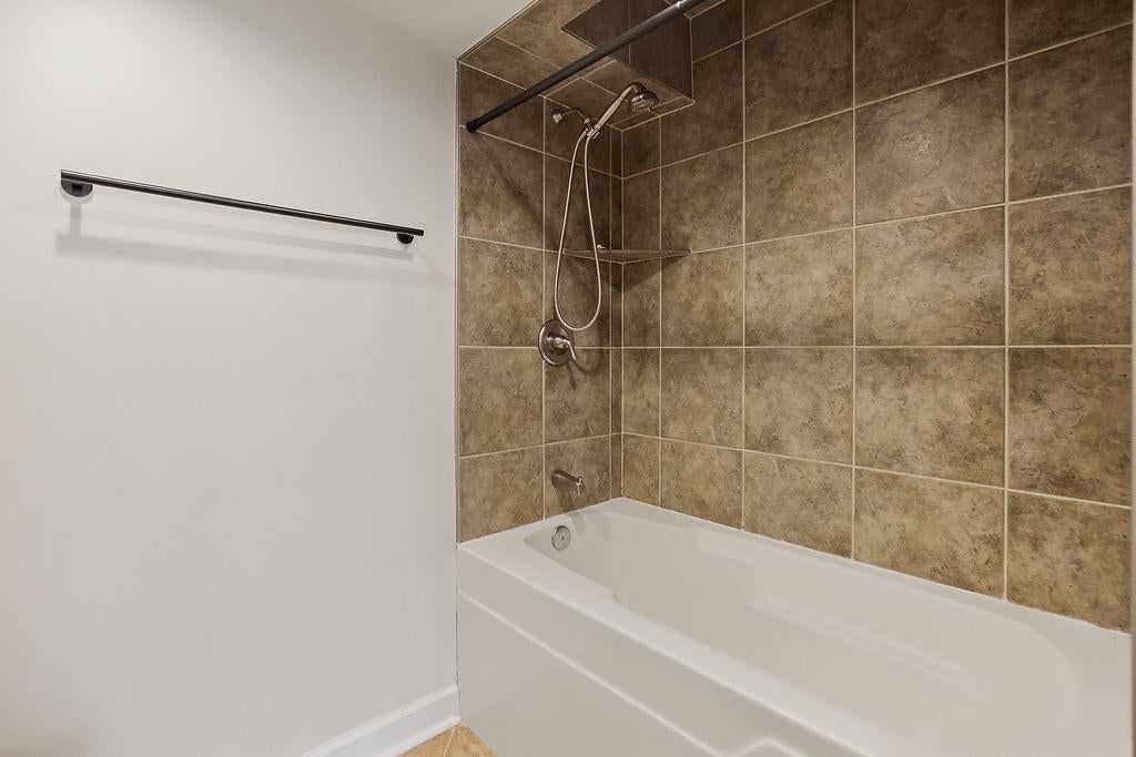 600 E Admiral Boulevard — photo 15